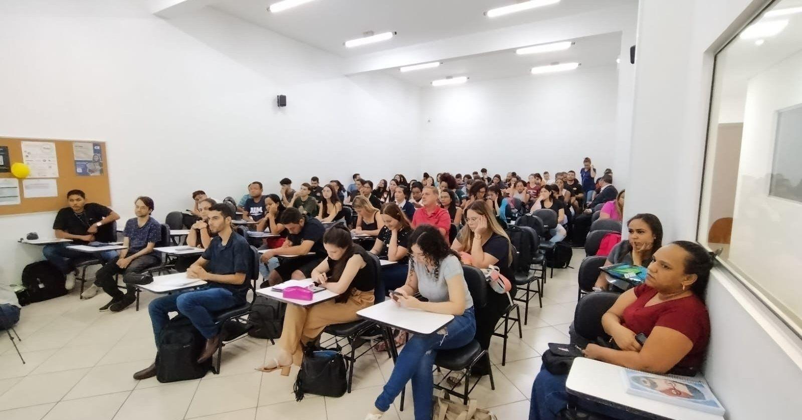 FAMEESP realiza palestra sobre as novas regras da declaração do Imposto de Renda 2024